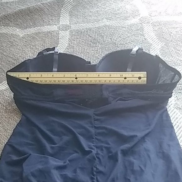 Sexy black lingerie - Picture 4 of 6